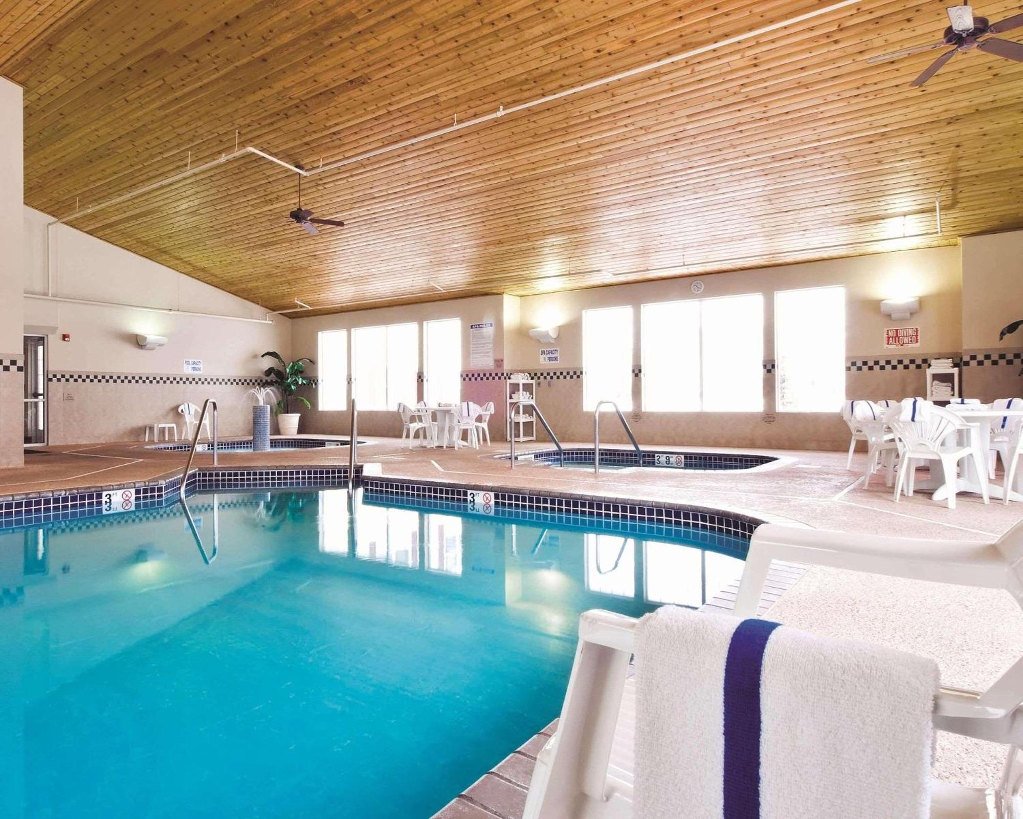 Country Inn & Suites By Radisson Albertville Near Outlet Mall Удобства фото